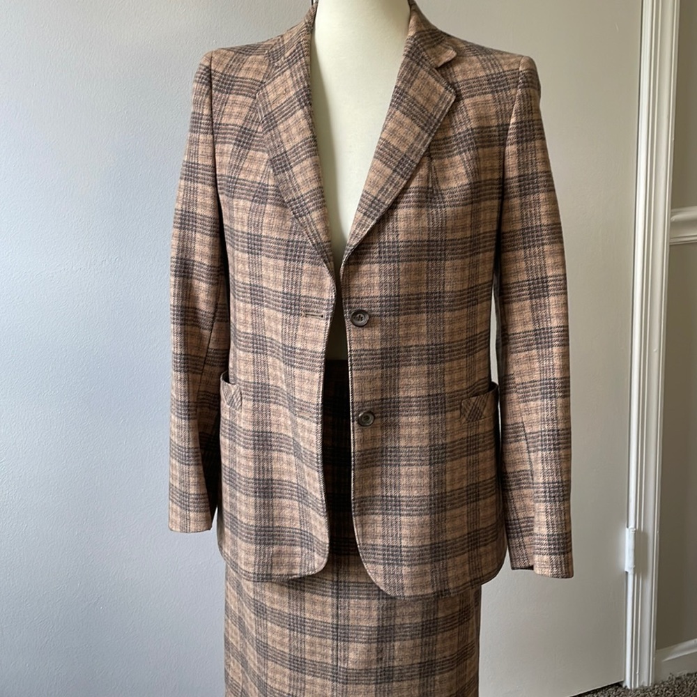 Vintage skirt suit